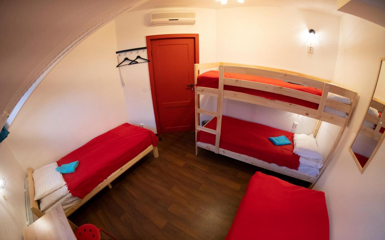 سانت بطرسبرغ Attic Hostel Saint-Petersburg المظهر الخارجي الصورة